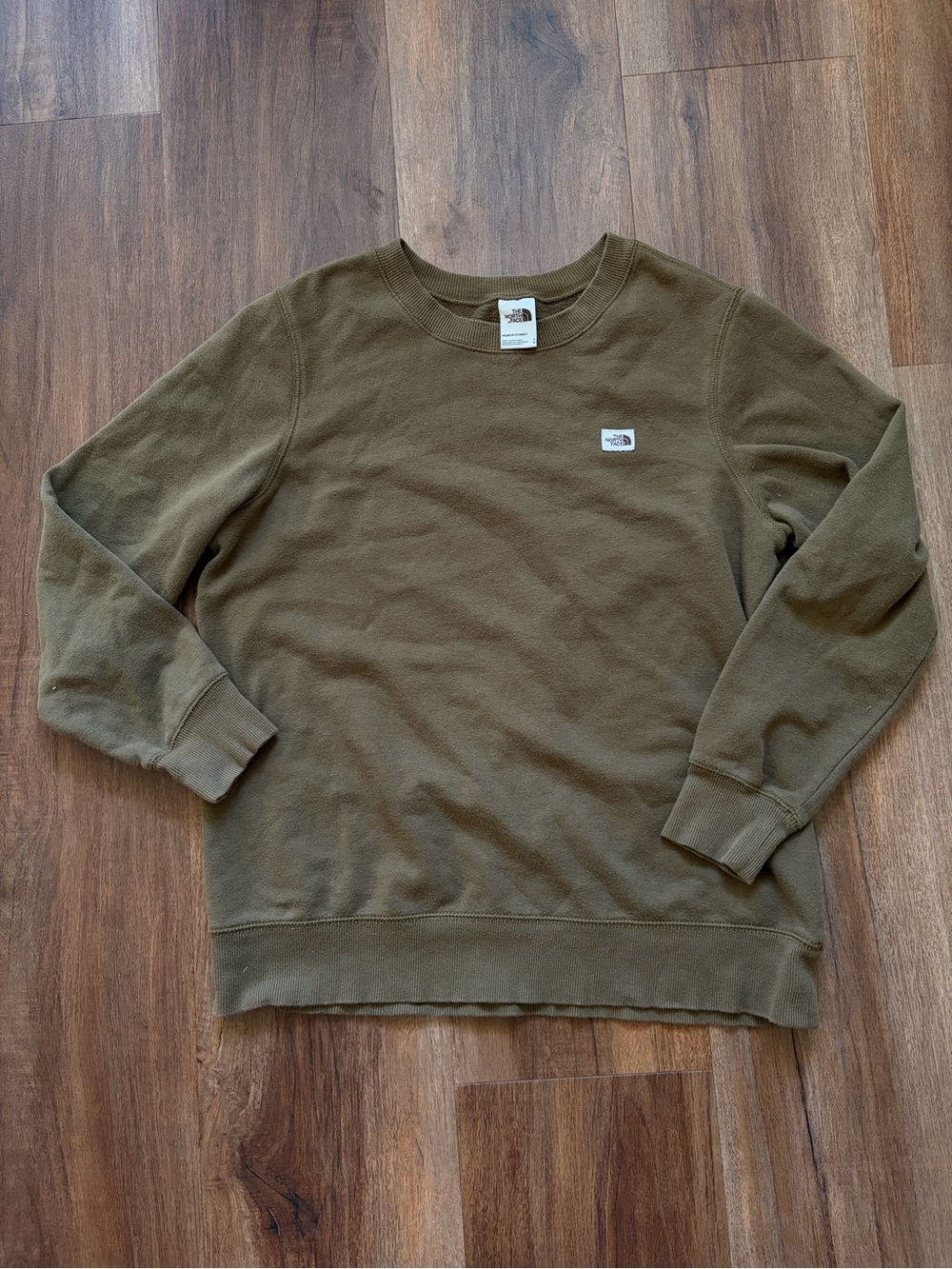The North Face Olive Green Crewneck Sweatshirt Outdoor Gorpcore Pullover Logo - Picture 2 of 8